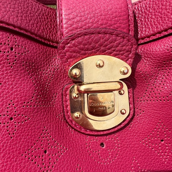 Louis Vuitton Mahina Cirrus PM - Picture 12 of 16